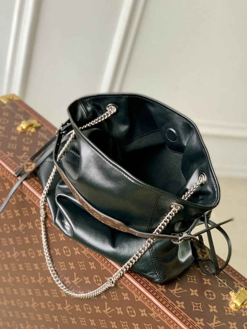 LV M25545 Louis Vuitton Off Duty Vibe MM Bag Black