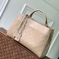 LV M25575 Louis Vuitton Avenue MM Handbag Apricot