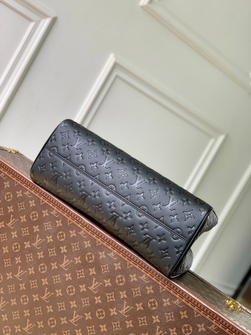 LV M25575 Louis Vuitton Avenue MM Handbag Black