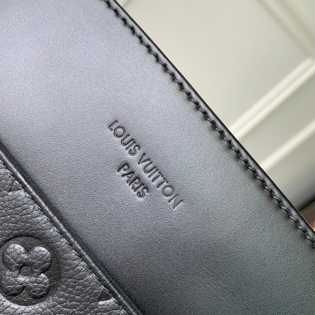 LV M25575 Louis Vuitton Avenue MM Handbag Black