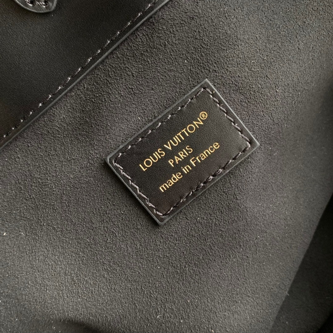 LV M25575 Louis Vuitton Avenue MM Handbag Black