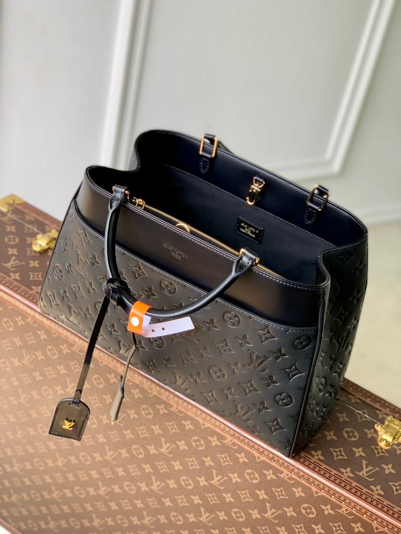LV M25575 Louis Vuitton Avenue MM Handbag Black