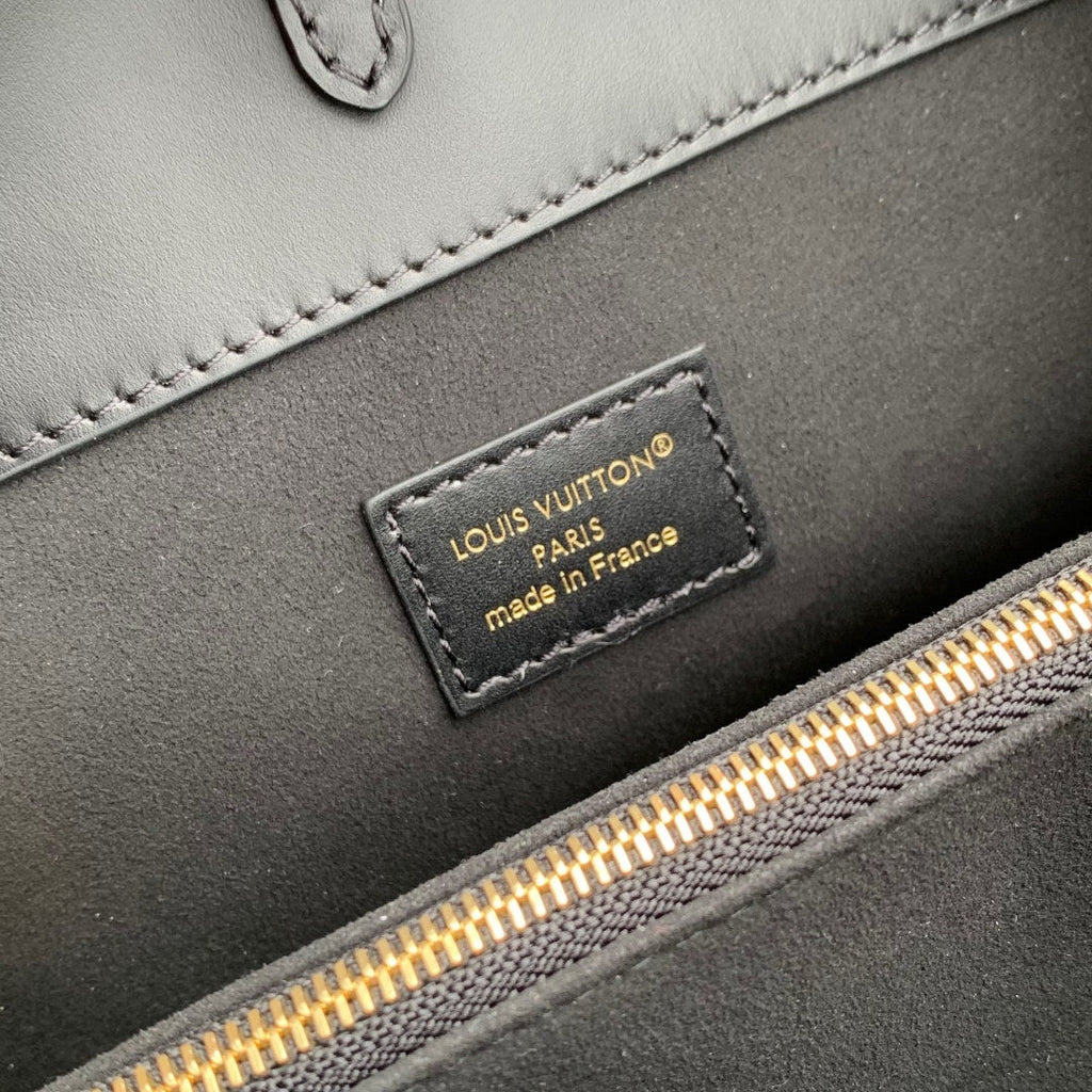 LV M25577 Louis Vuitton Avenue PM Bag Black