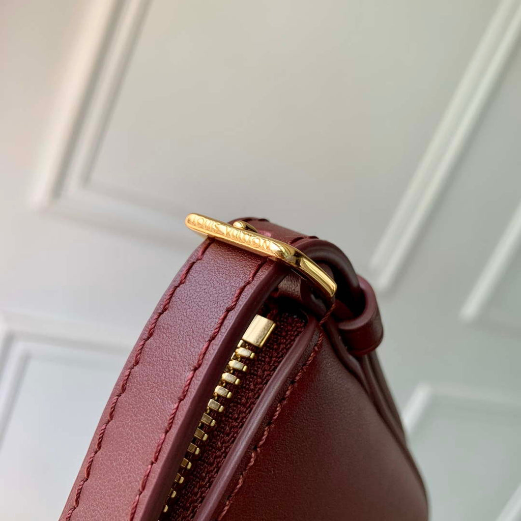 LV M25650 Louis Vuitton Pochette LV BLoom Bag Grenat Red