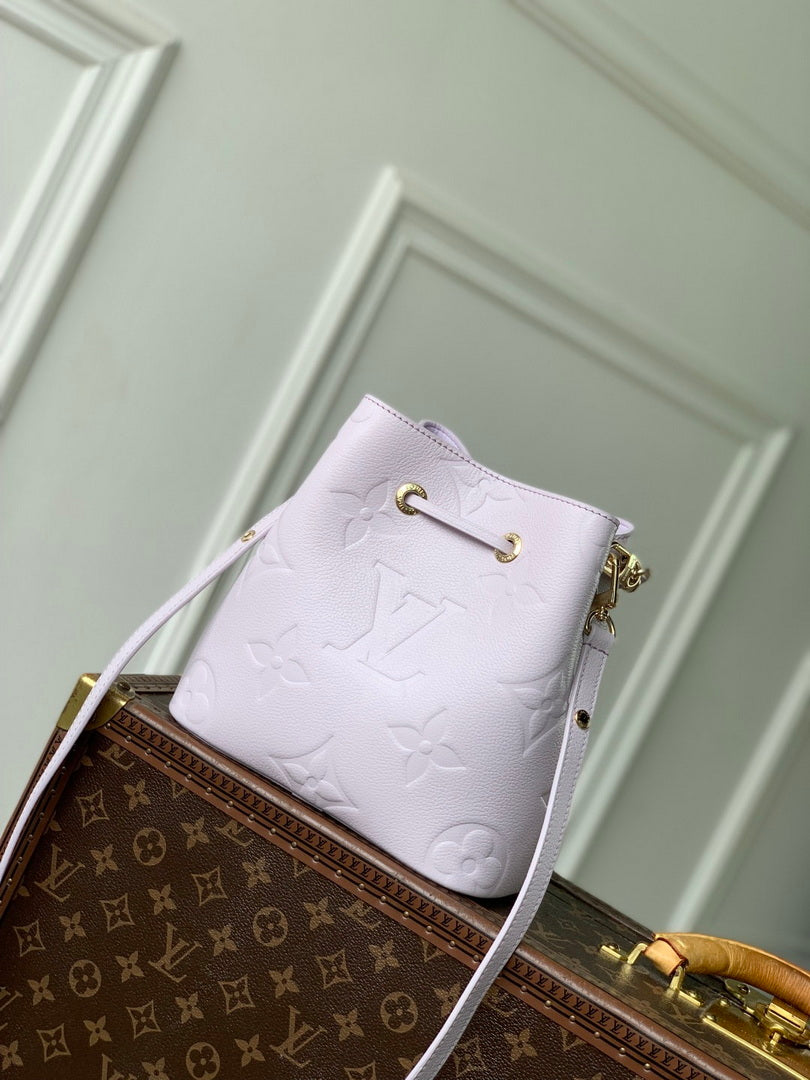 LV M25675 Louis Vuitton N¨¦oNo¨¦ BB Bag Misty Lilac