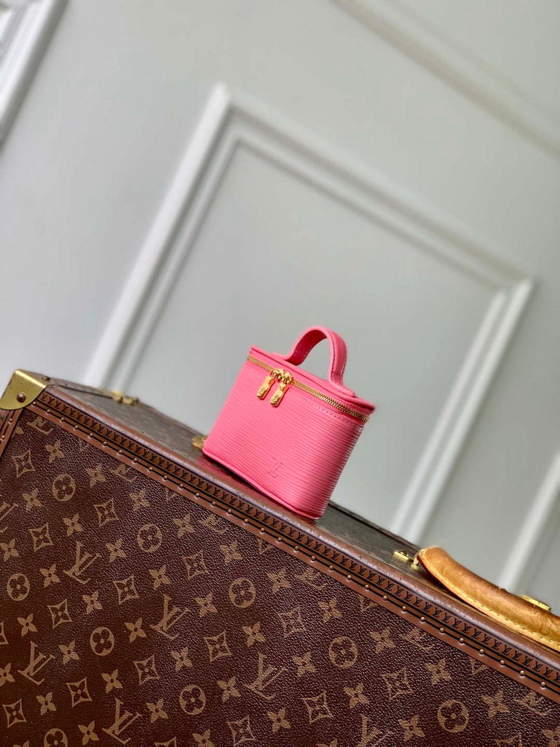 LV M25690 Louis Vuitton Nice Beauty Bag Tender Bliss