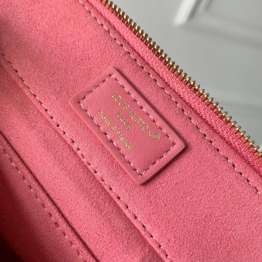 LV M25690 Louis Vuitton Nice Beauty Bag Tender Bliss