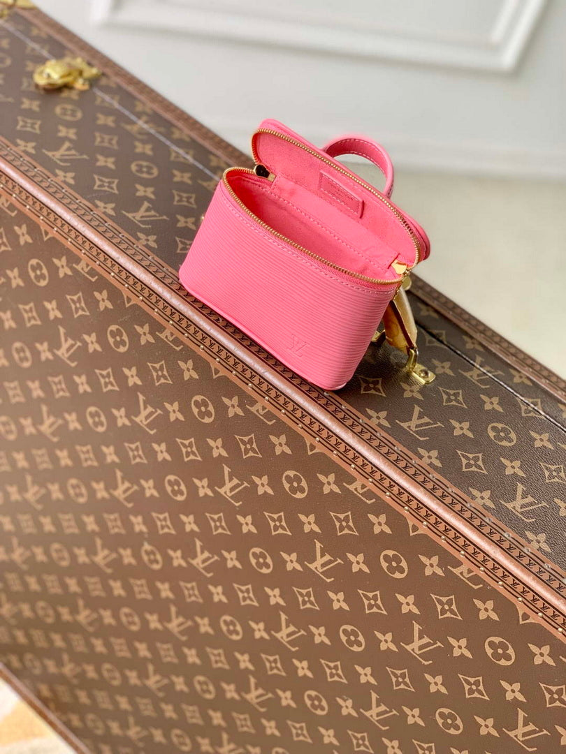 LV M25690 Louis Vuitton Nice Beauty Bag Tender Bliss