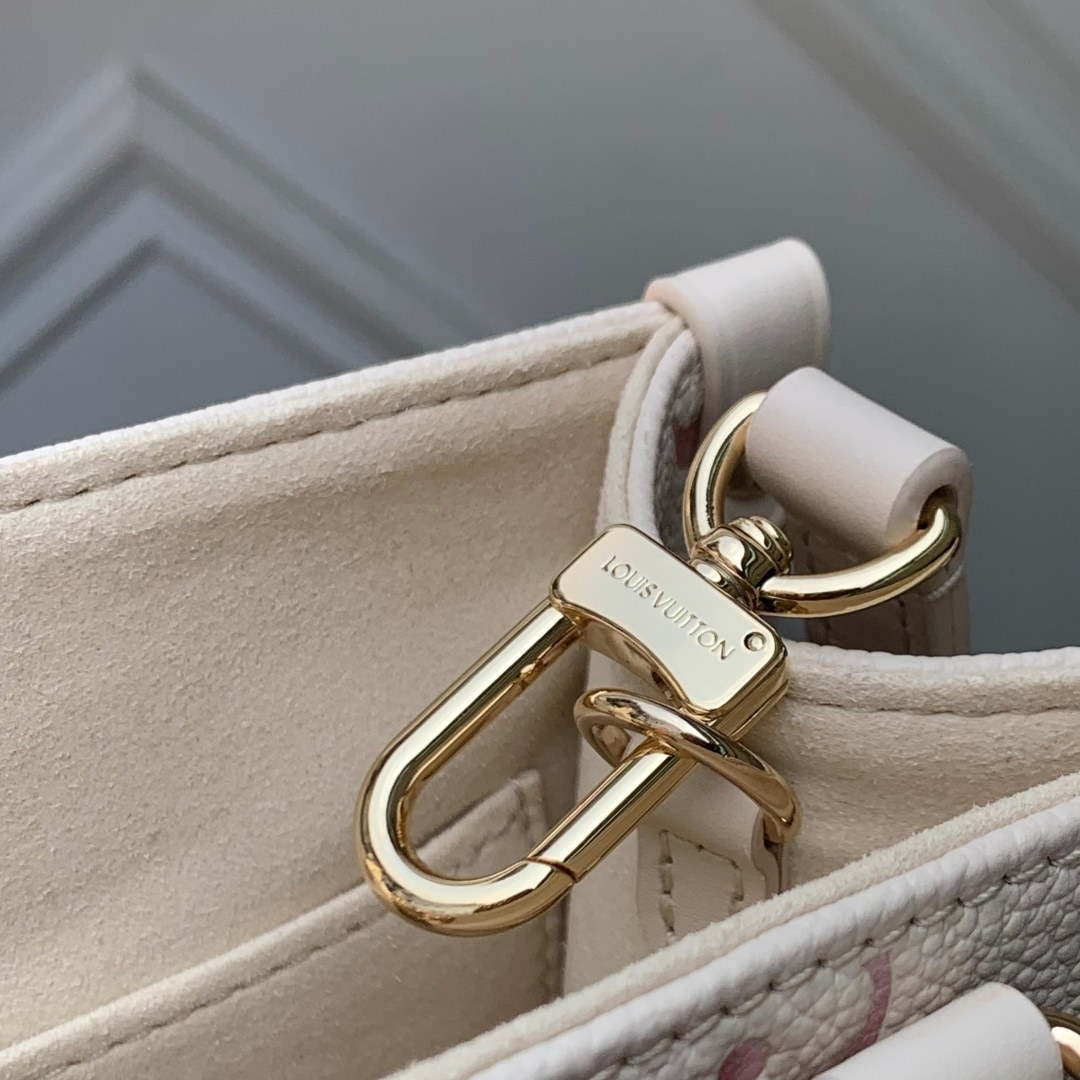 LV M25770 Louis Vuitton OnTheGo PM Bag Dream Cream