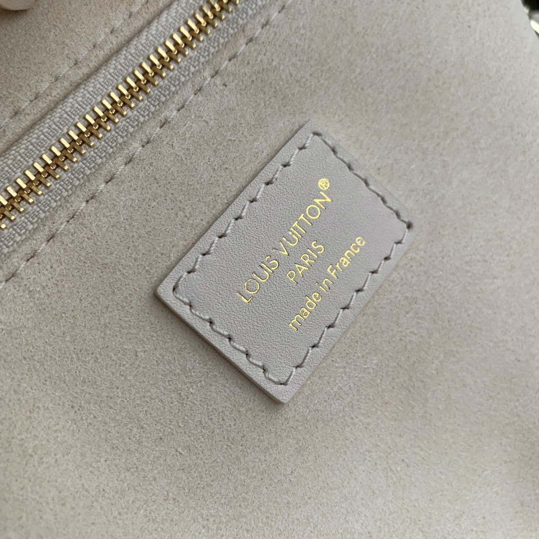 LV M25770 Louis Vuitton OnTheGo PM Bag Dream Cream
