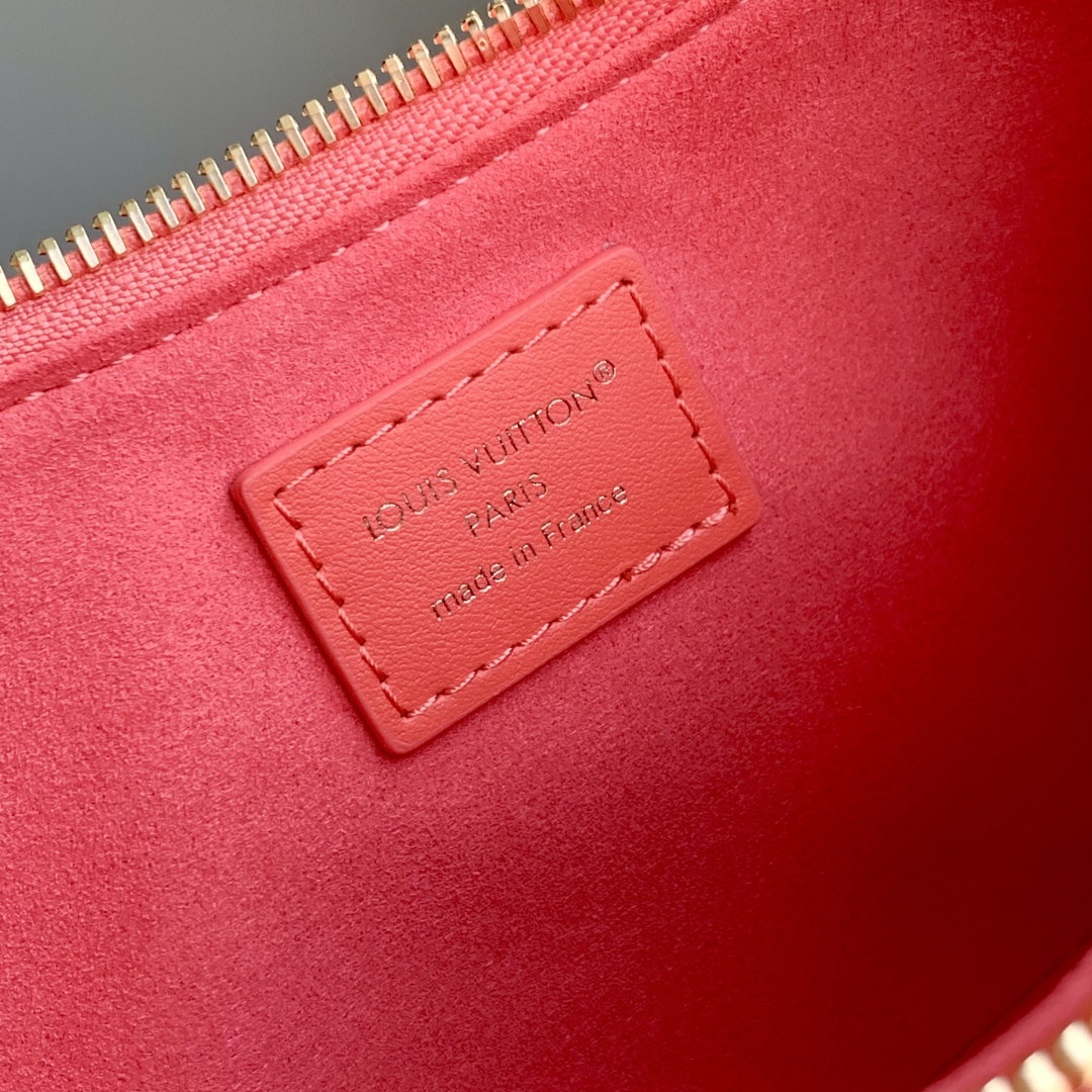 LV M25784 Louis Vuitton Pochette LV Bloom Bag Rose red