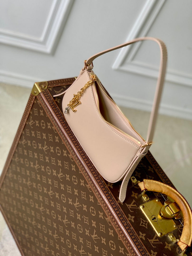 LV M25784 Louis Vuitton Pochette LV Bloom Bag Sand