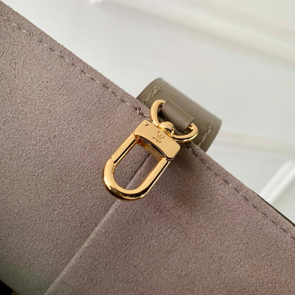 LV M25823 Louis Vuitton All In GM Bag Smoke