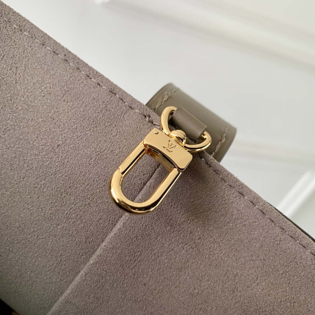 LV M25823 Louis Vuitton All In GM Bag Smoke