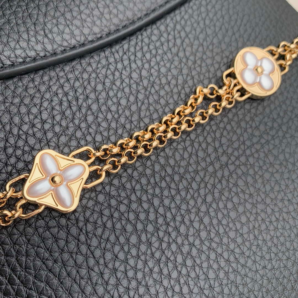 LV M25862 Louis Vuitton Capucines BB Bag Black