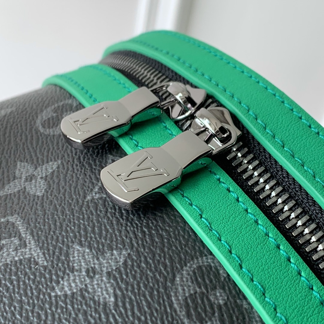 LV M25887 Louis Vuitton Discovery Backpack PM Bamboo Green
