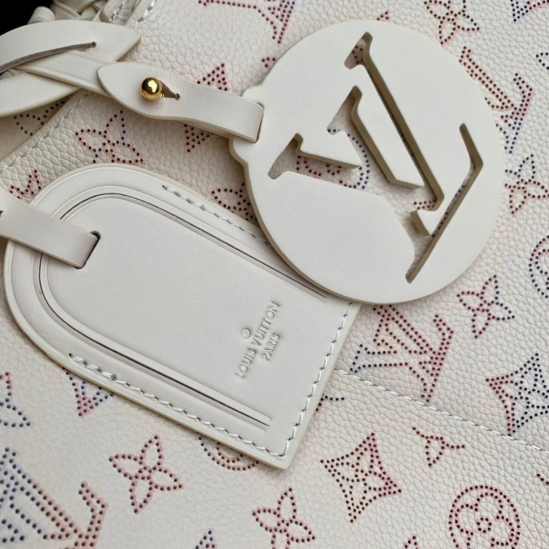 LV M25894 Louis Vuitton Carmel Handbag Dream Cream