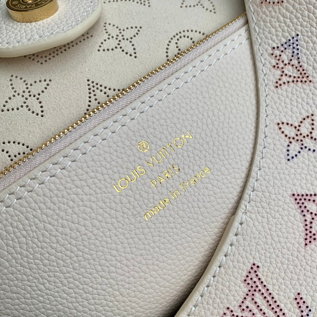 LV M25894 Louis Vuitton Carmel Handbag Dream Cream