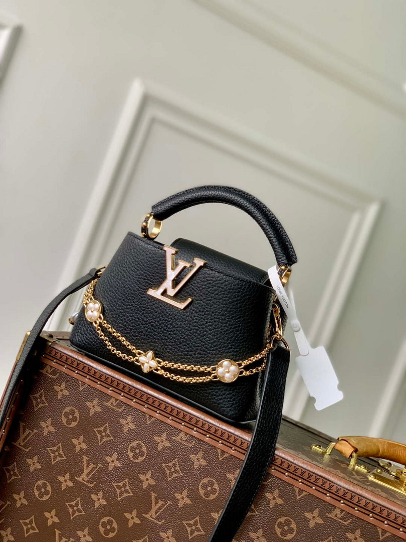LV M25903 Louis Vuitton Capucines Mini Bag Black