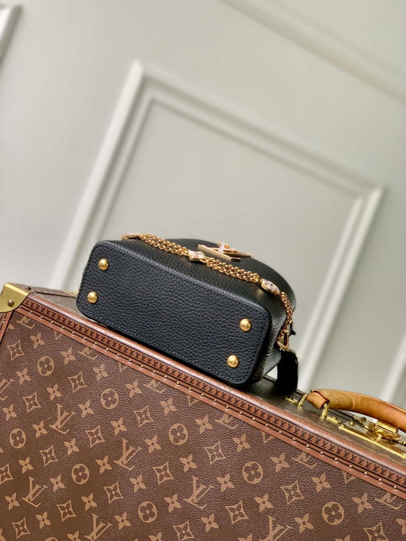 LV M25903 Louis Vuitton Capucines Mini Bag Black