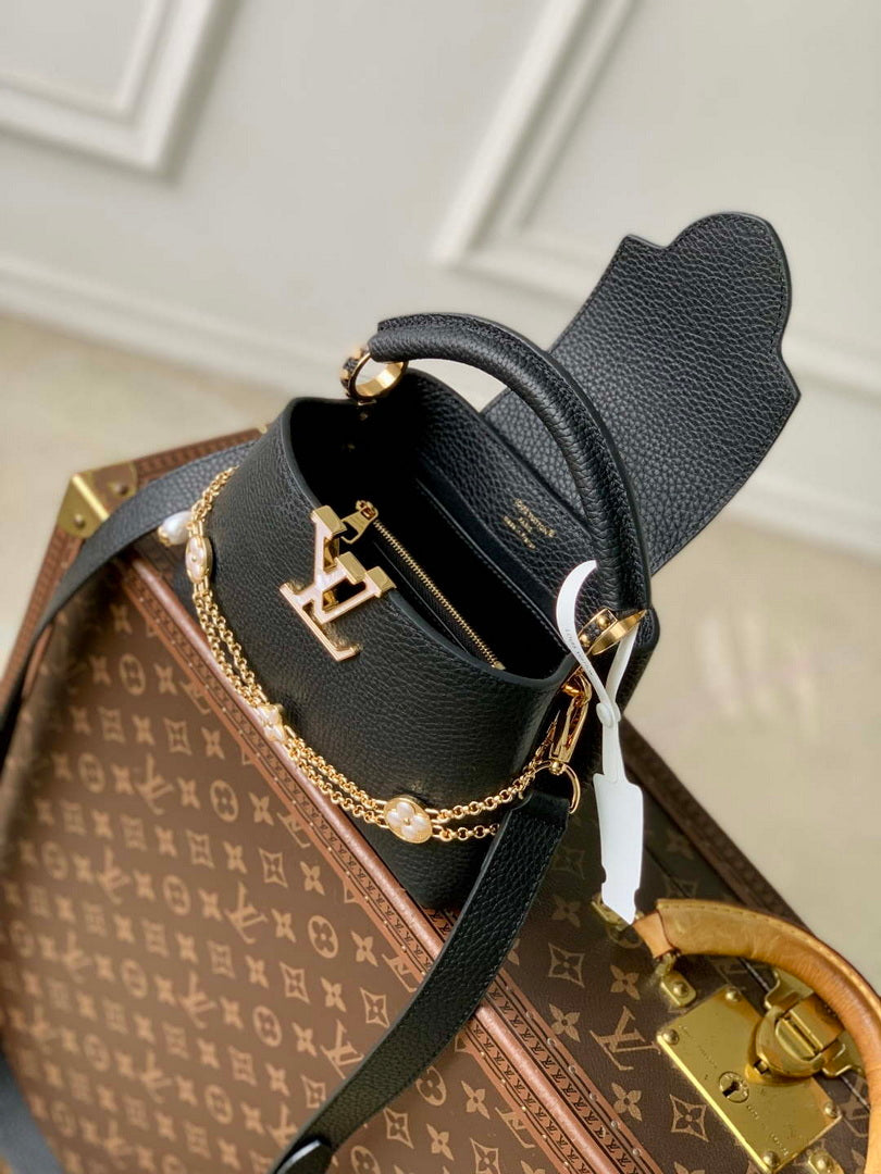 LV M25903 Louis Vuitton Capucines Mini Bag Black