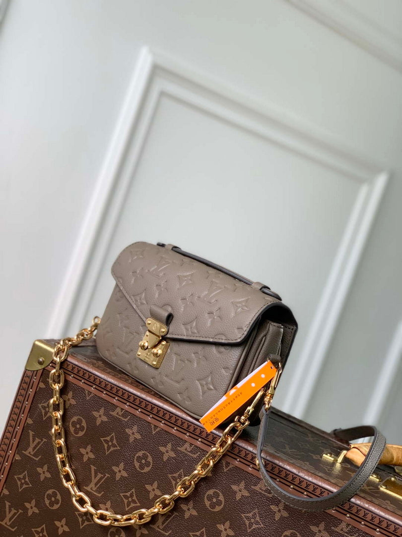 LV M25910 Louis Vuitton Pochette Metis East West Bag Smoke