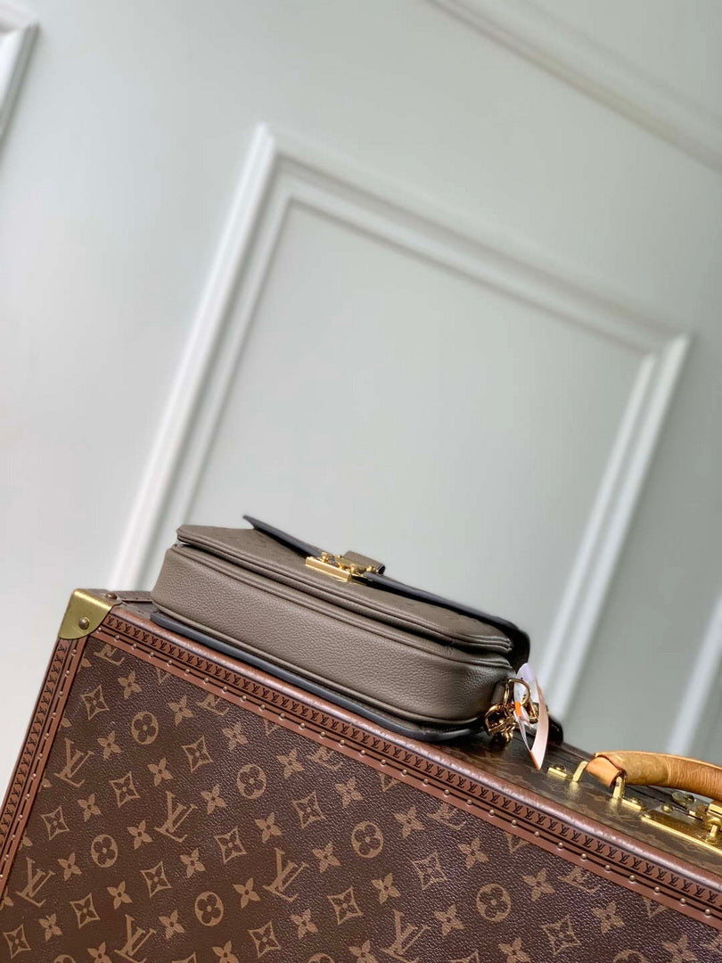LV M25910 Louis Vuitton Pochette Metis East West Bag Smoke