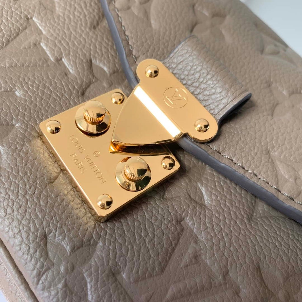 LV M25910 Louis Vuitton Pochette Metis East West Bag Smoke