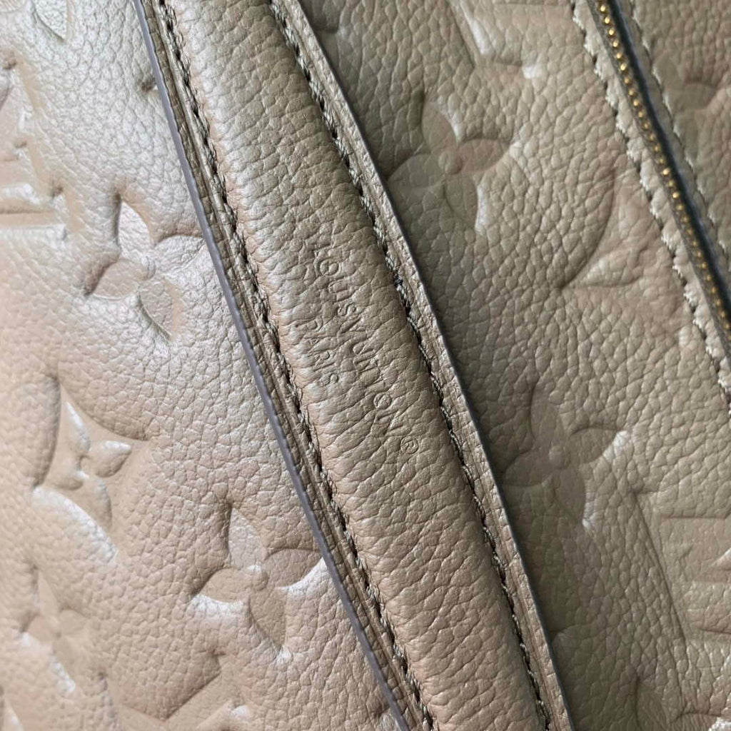 LV M25910 Louis Vuitton Pochette Metis East West Bag Smoke