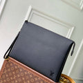 LV M25943 Louis Vuitton Duo Pouch Bag Black