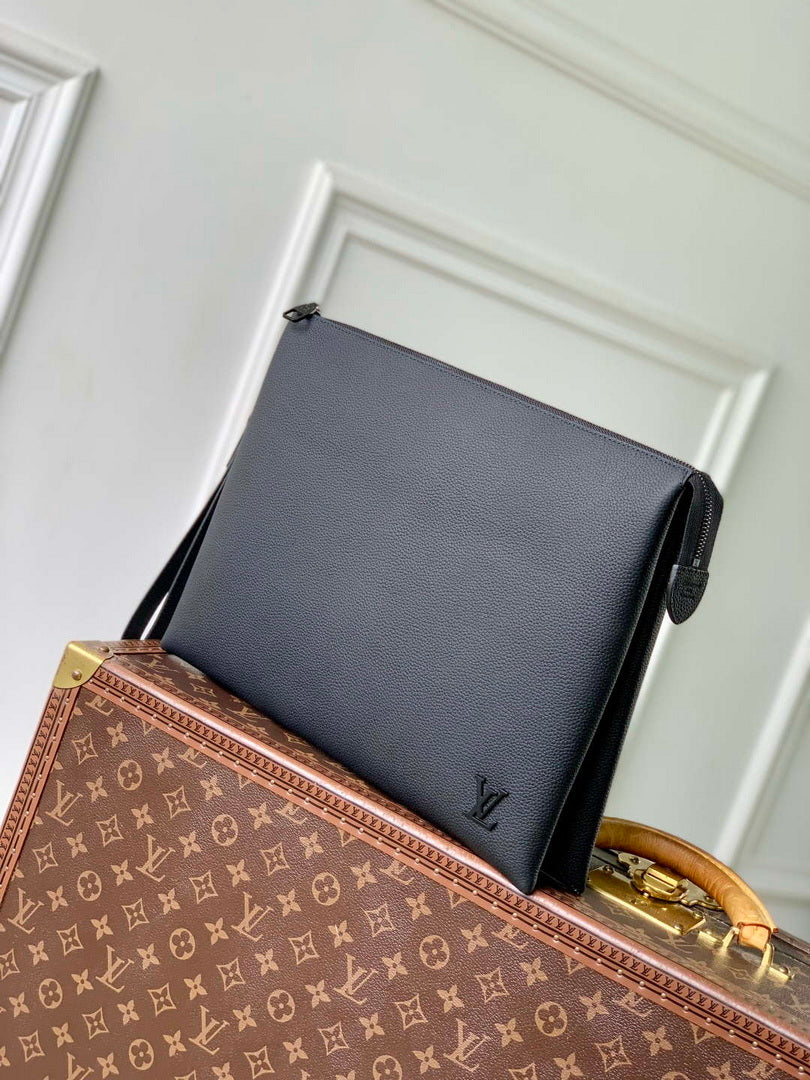 LV M25943 Louis Vuitton Duo Pouch Bag Black