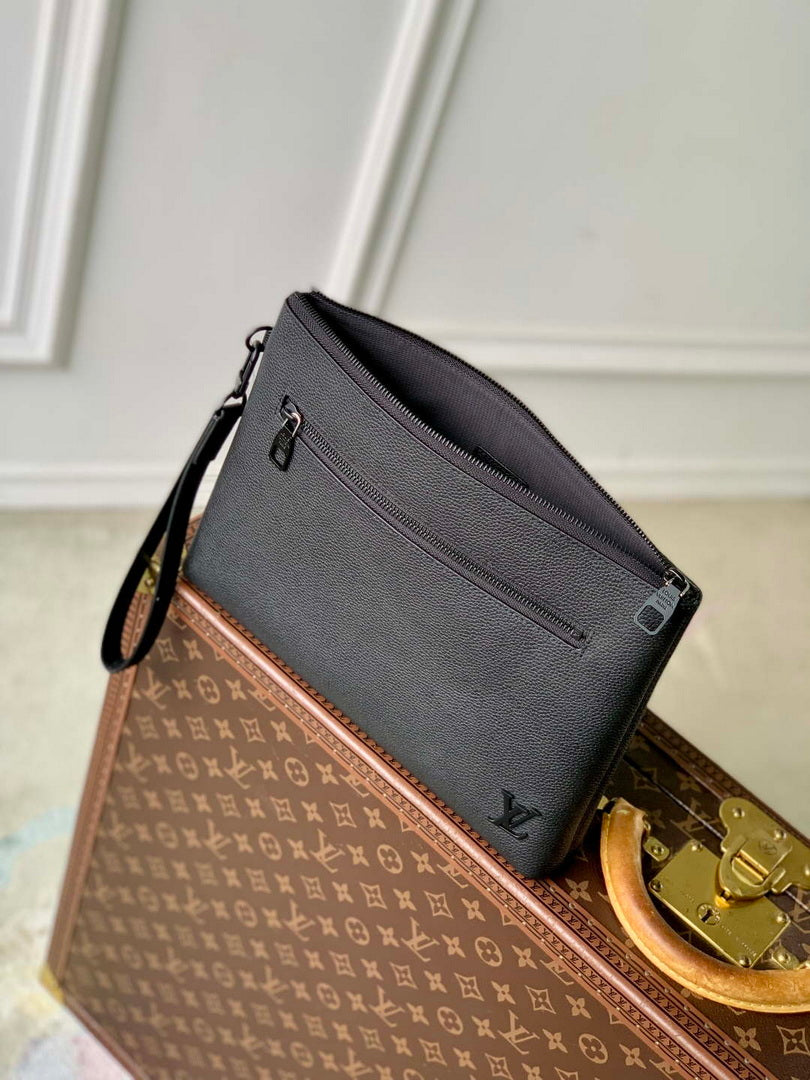 LV M25955 Louis Vuitton Takeoff Pouch Bag Black