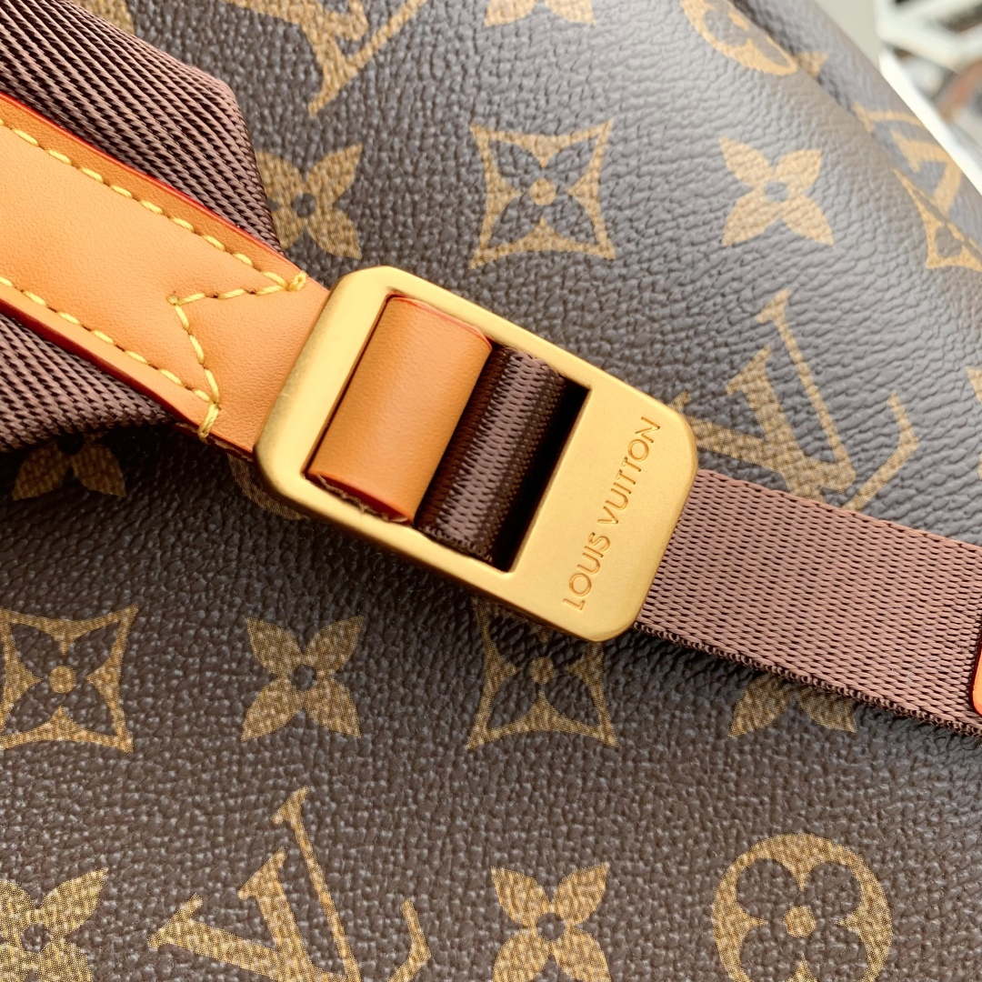 LV M25979 Louis Vuitton Discovery Cargo Backpack