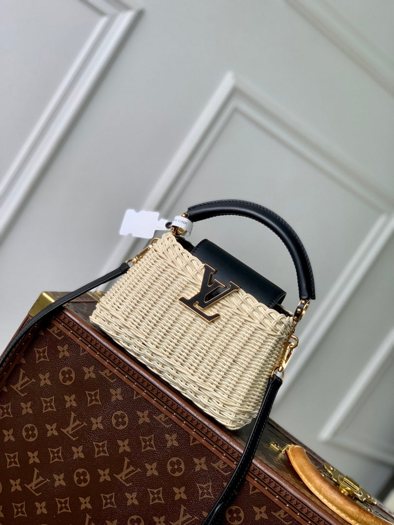 LV M26003 Louis Vuitton Capucines Mini Bag Black