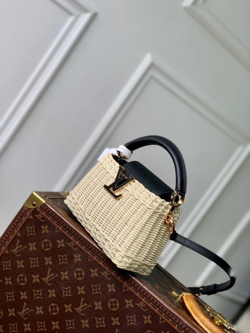 LV M26003 Louis Vuitton Capucines Mini Bag Black