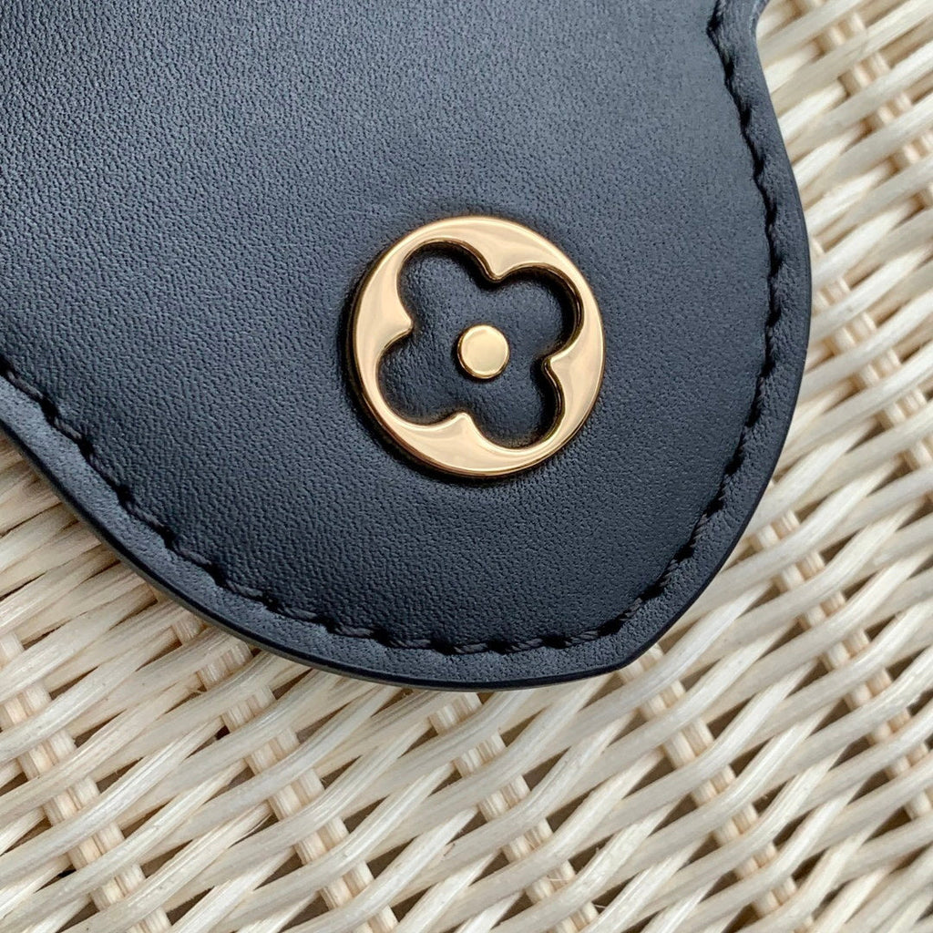 LV M26003 Louis Vuitton Capucines Mini Bag Black