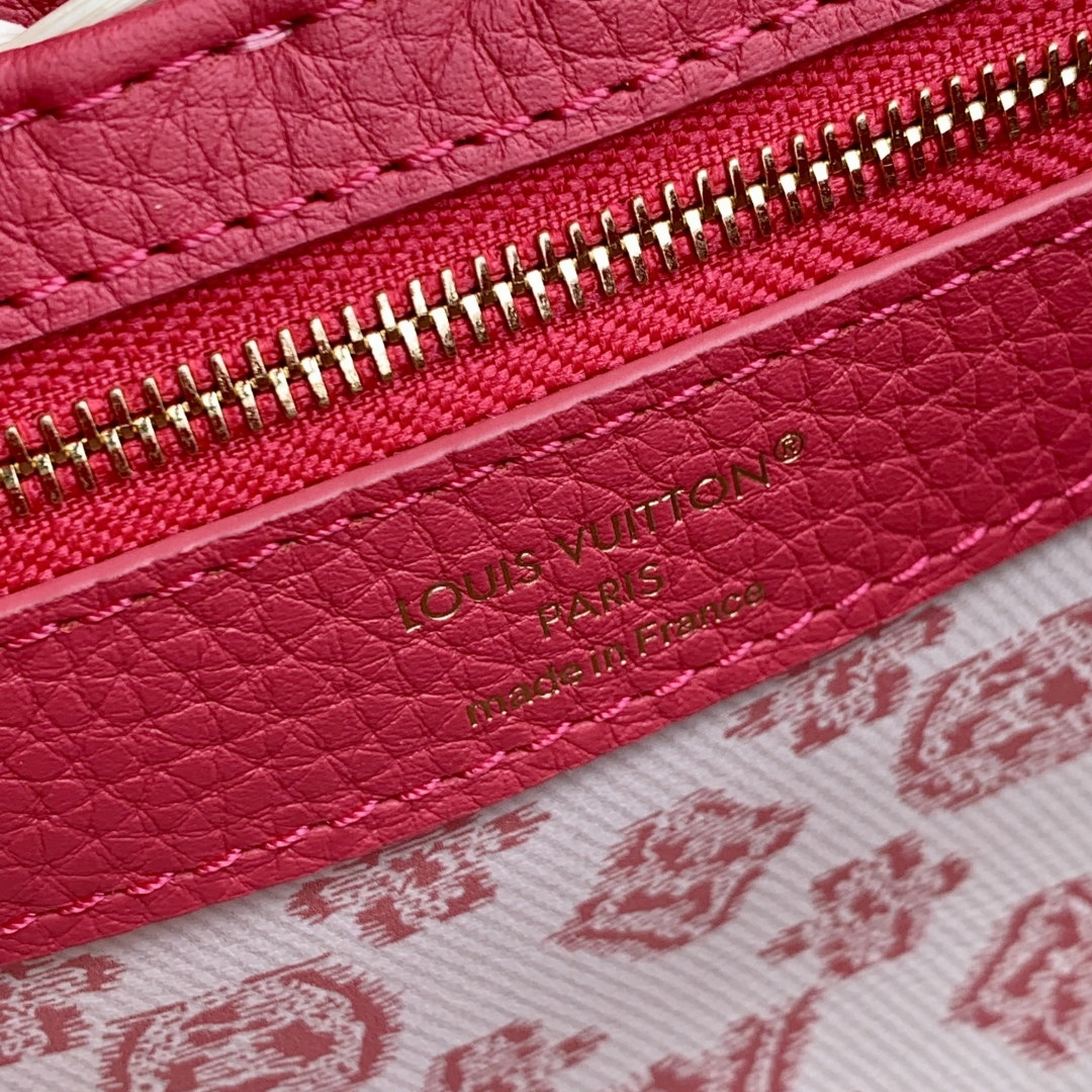 LV M26005 Louis Vuitton Capucines Mini Bag Pink