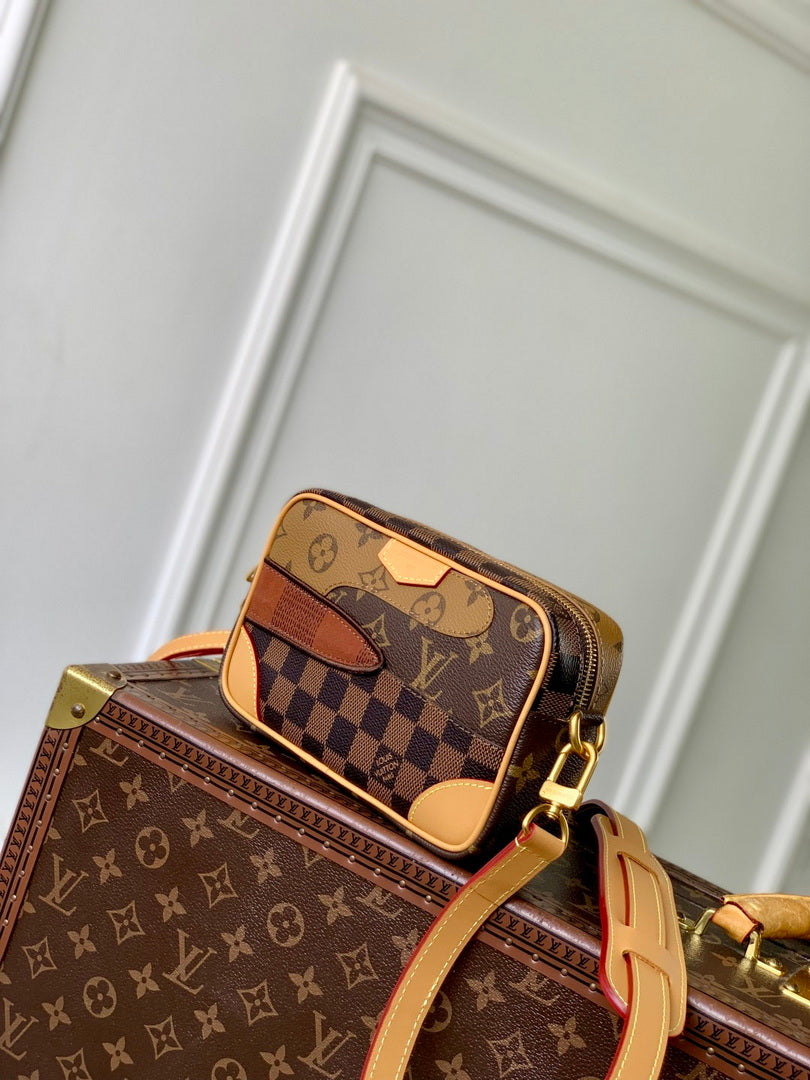 LV M26020 Louis Vuitton Trocad¨¦ro Wearable Wallet Brown