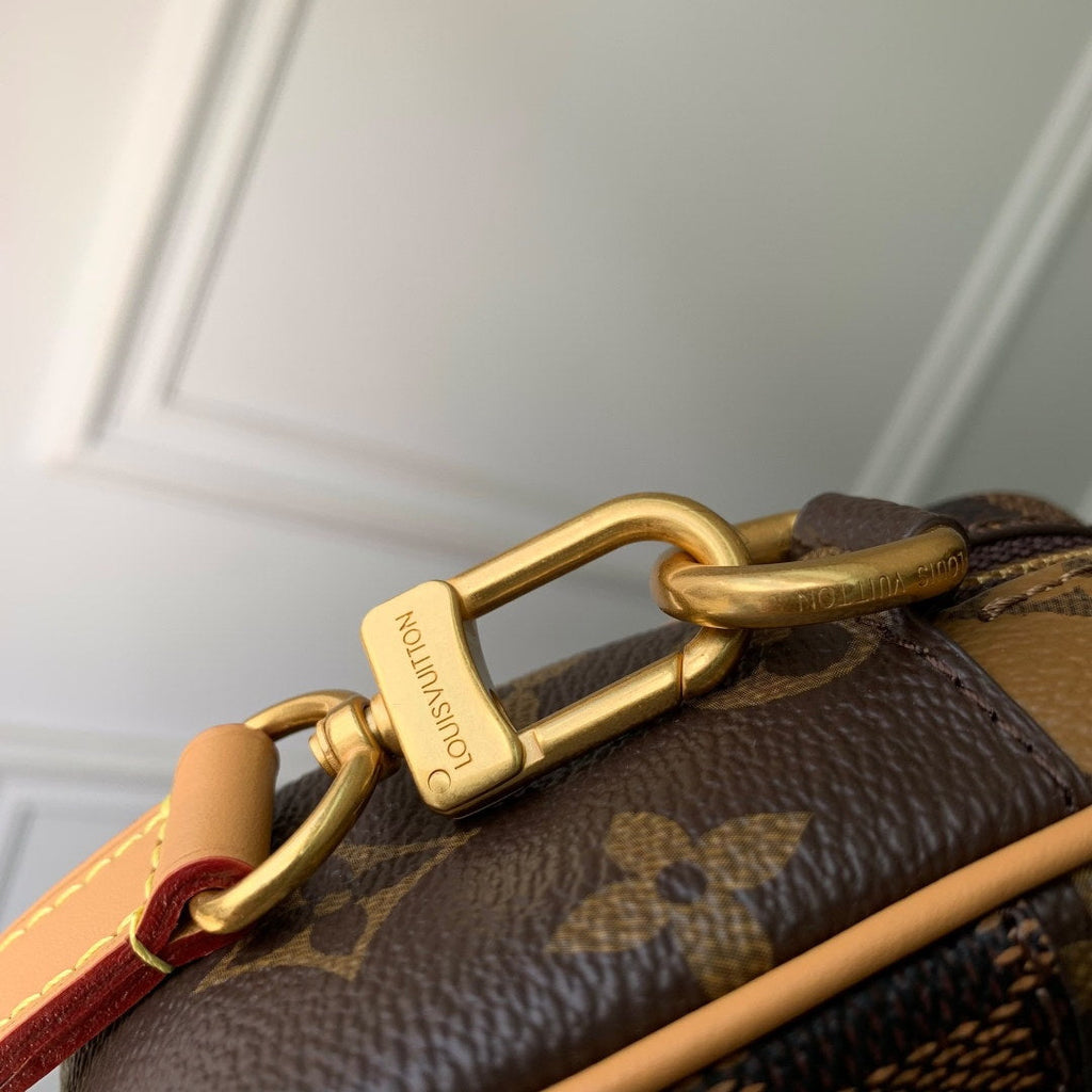 LV M26020 Louis Vuitton Trocad¨¦ro Wearable Wallet Brown