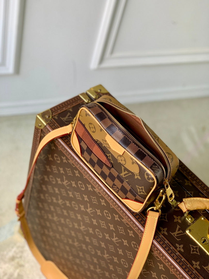 LV M26020 Louis Vuitton Trocad¨¦ro Wearable Wallet Brown