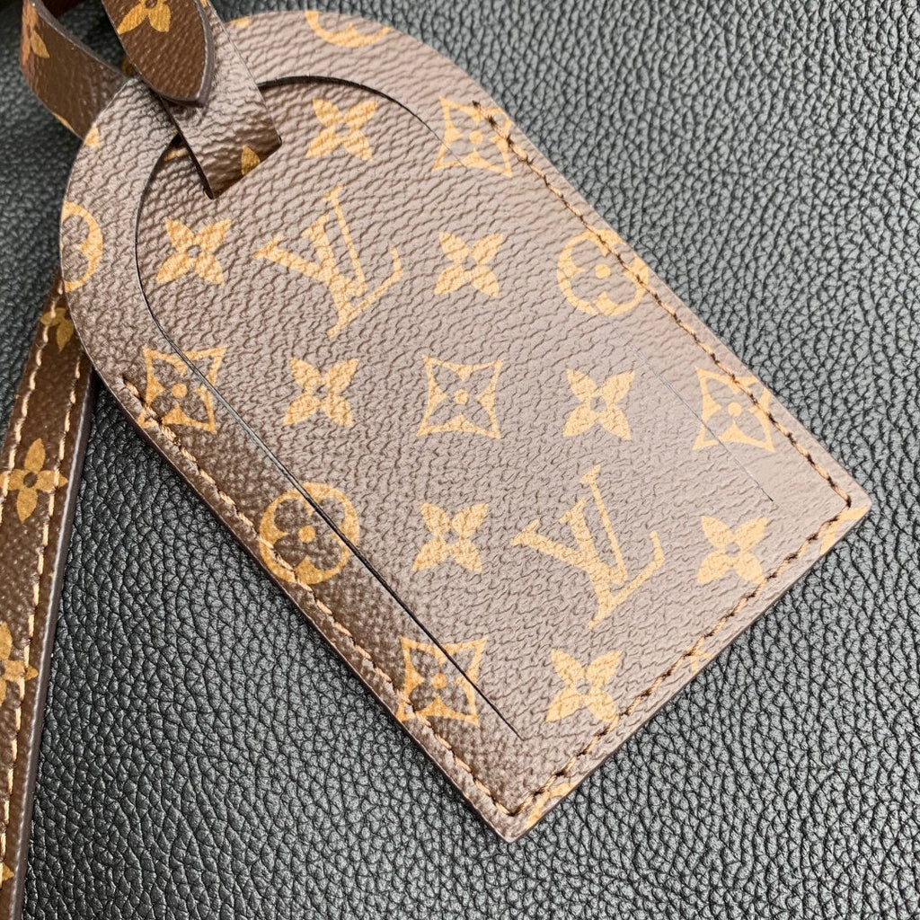 LV M26037 Louis Vuitton Express GM Bag Black