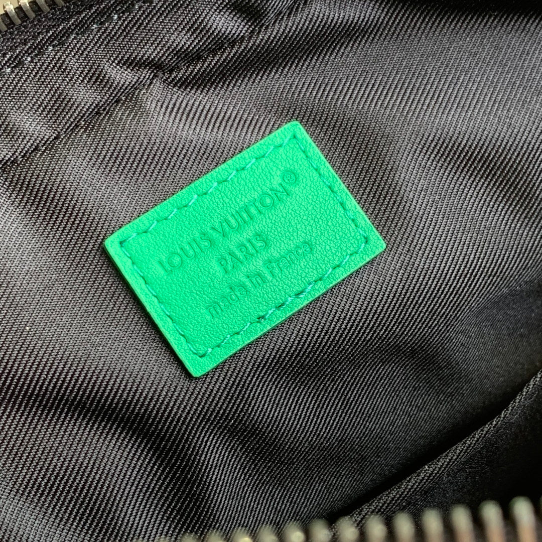 LV M26052 Louis Vuitton Trio Messenger Bamboo Green