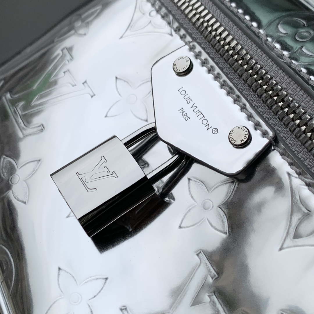 LV M26097 Louis Vuitton Vanity Chain Pouch Bag Silver