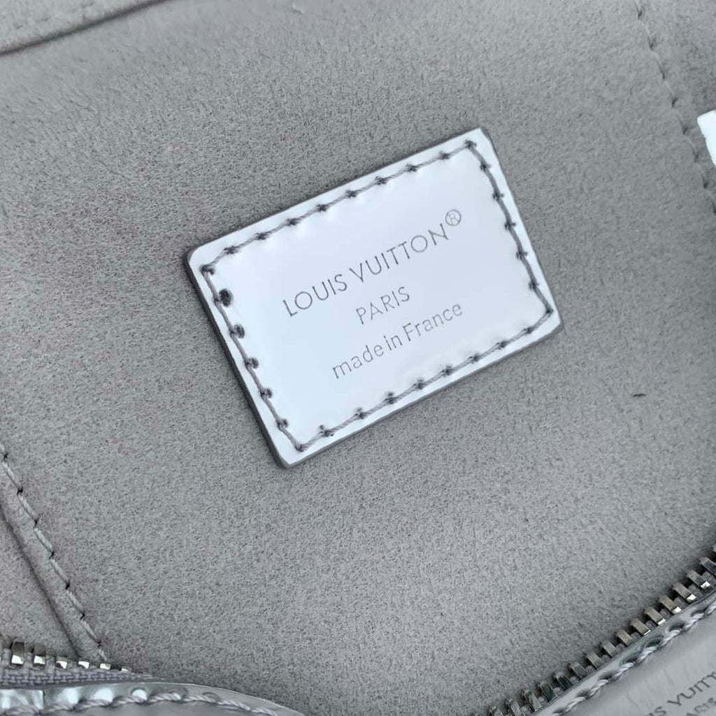LV M26097 Louis Vuitton Vanity Chain Pouch Bag Silver