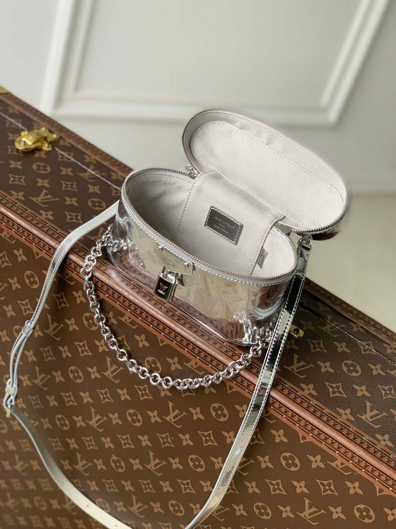 LV M26097 Louis Vuitton Vanity Chain Pouch Bag Silver