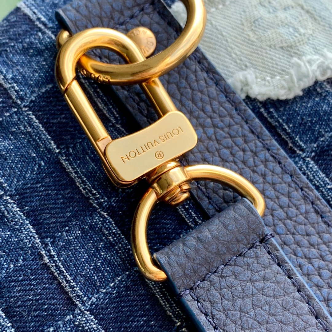 LV M26117 Louis Vuitton Keepall Bandouliere 50 Bag Blue