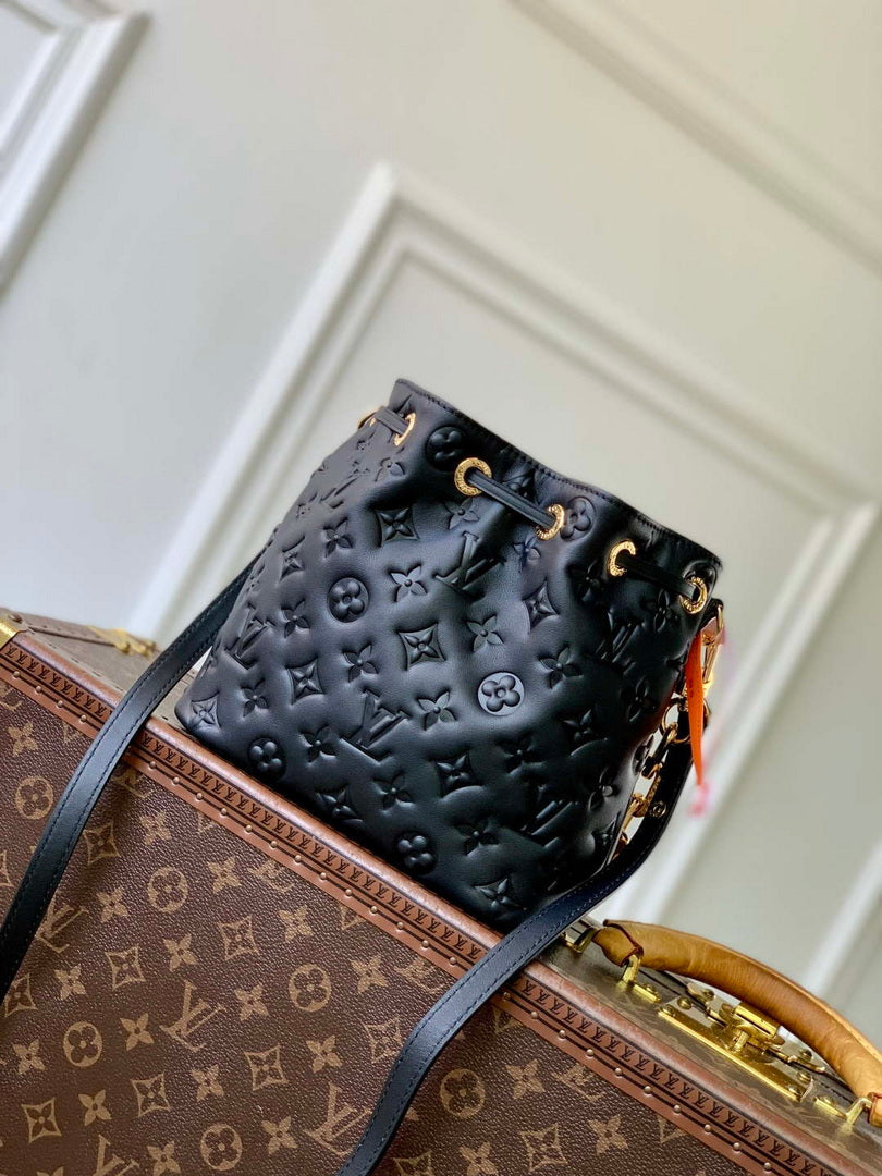LV M26216 Louis Vuitton Coussin Bucket Bag Black