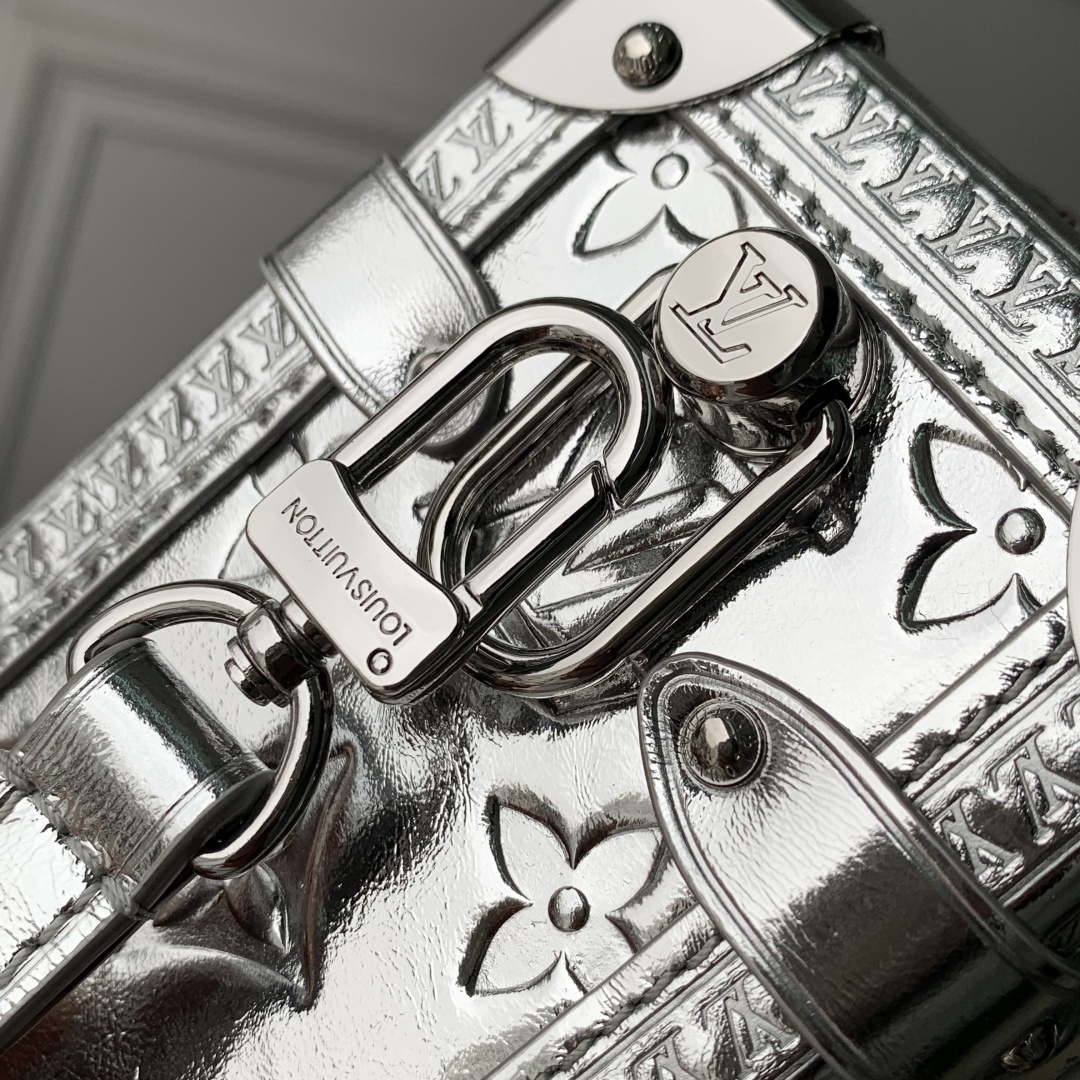 LV M26223 Louis Vuitton Side Trunk MM Bag Silver