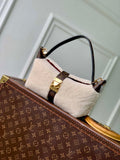 LV M26245 Louis Vuitton Pochette Mia Bag Creme