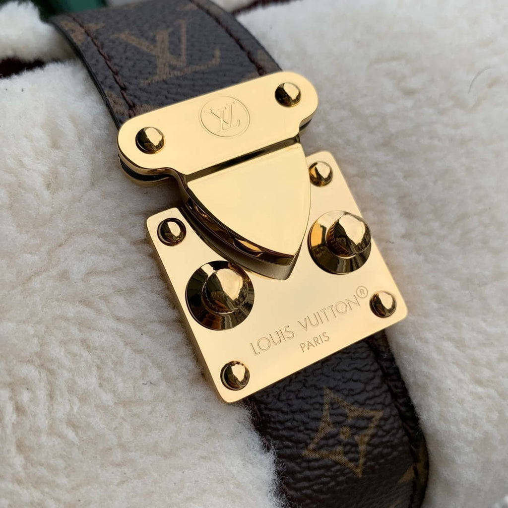 LV M26245 Louis Vuitton Pochette Mia Bag Creme